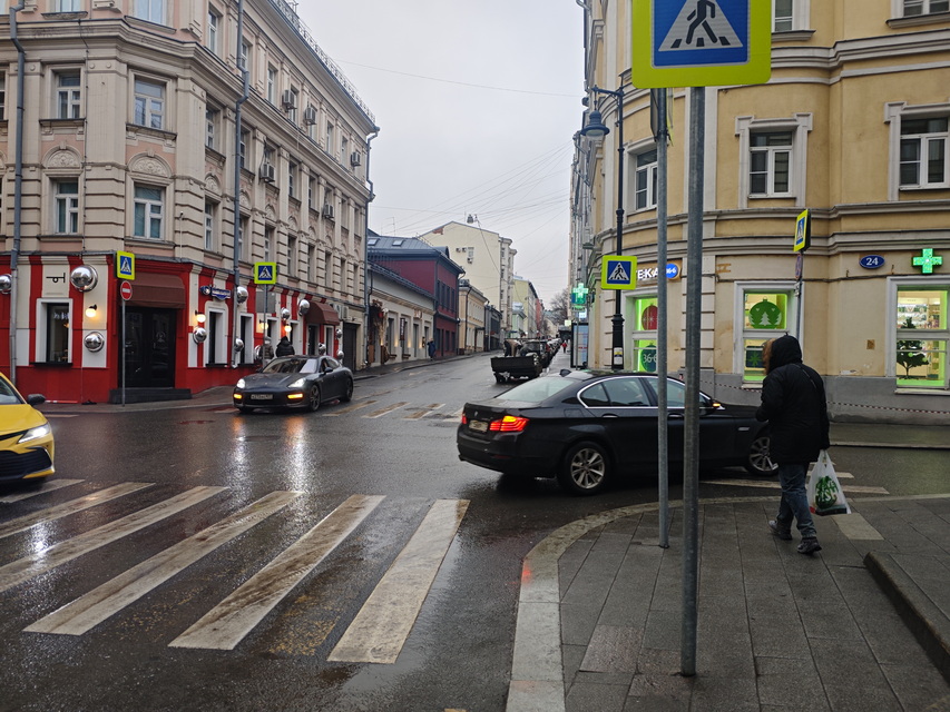 Перекресток насквозь